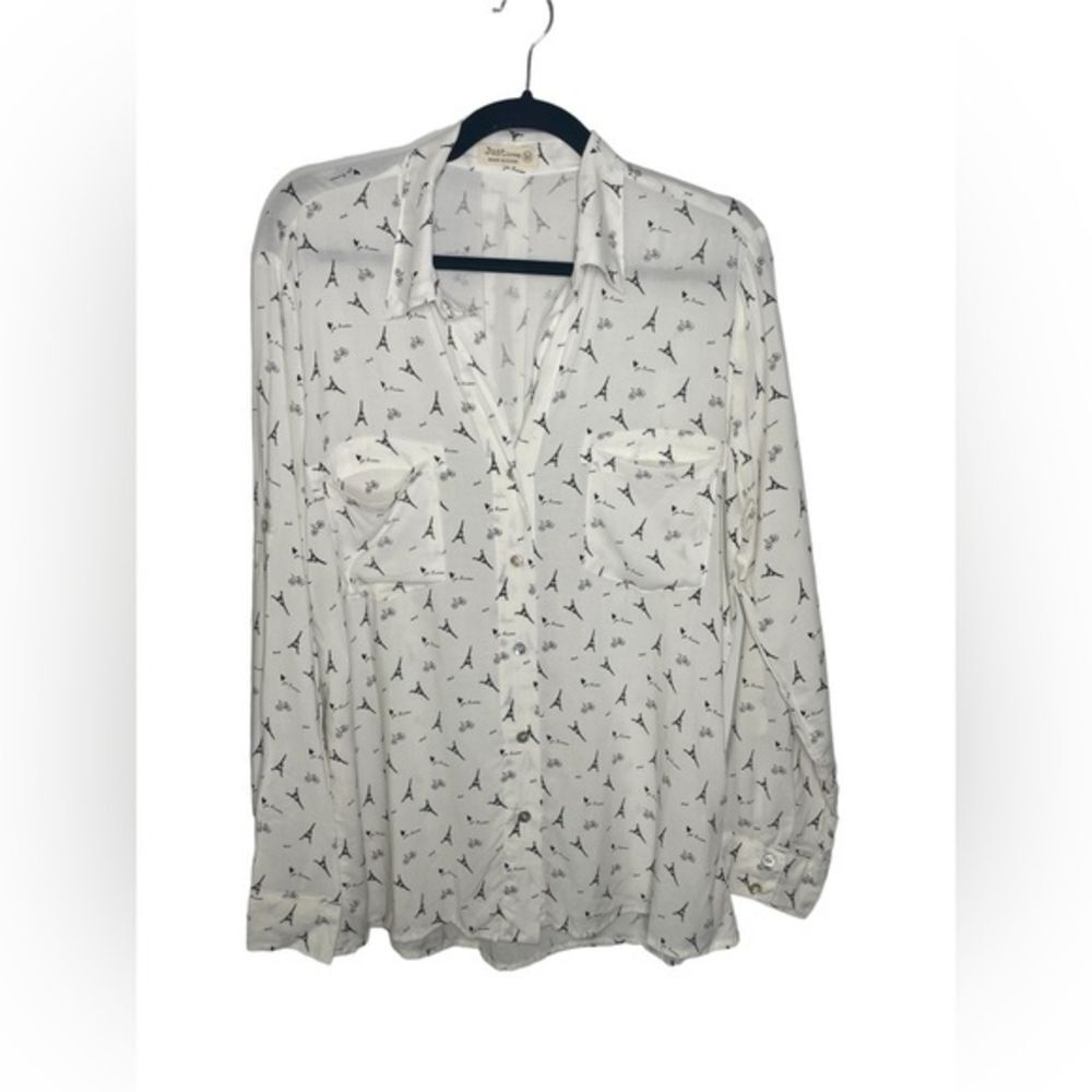 Love In Paris Button Up Blouse, Size Medium‎
